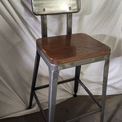 Silver East Coast Hightop Chair