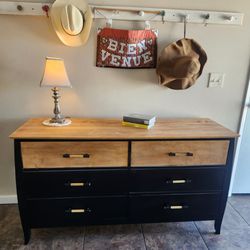 Dresser Natural wood Top / indoor furniture