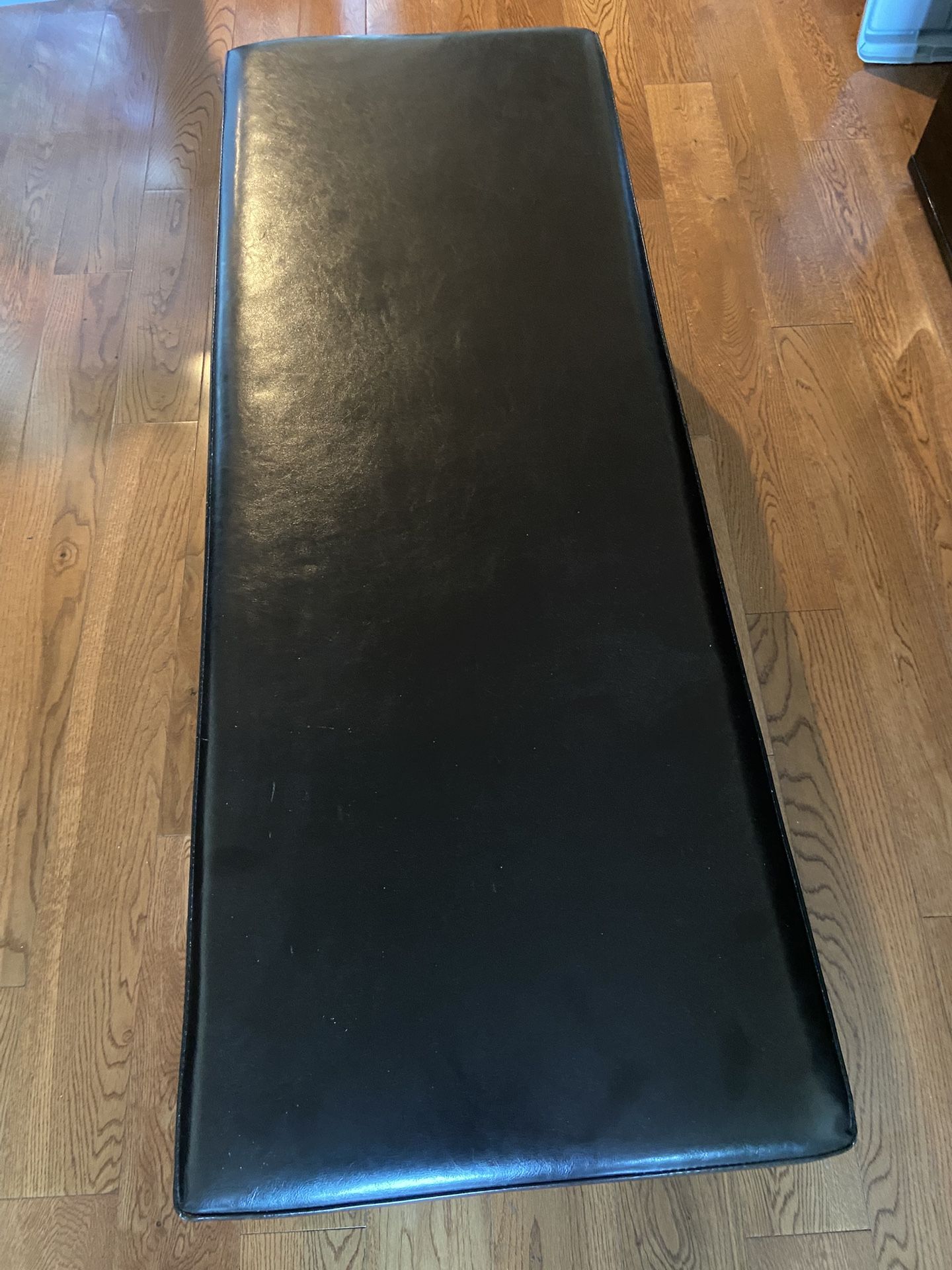 Ottoman Expresso Brown. 20”x30”