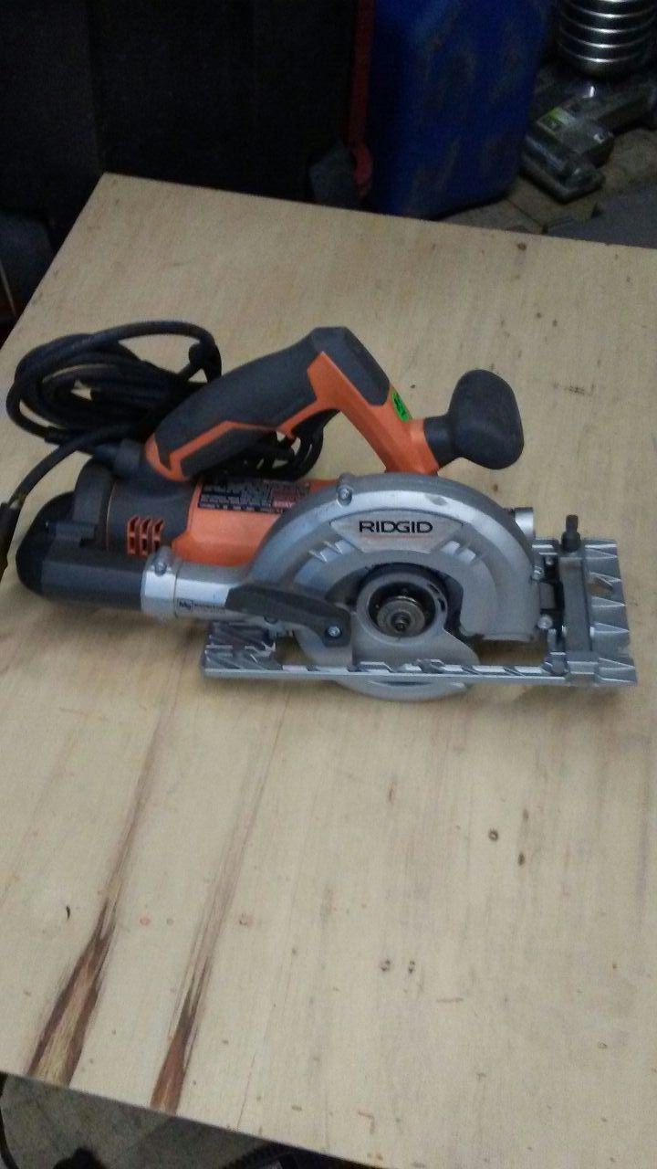 Ridgid R3400 Fuego 5-Inch Fiber Cement Saw
