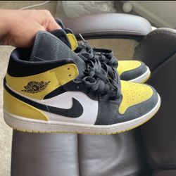 Size 12 Yellow Toe Jordan 1