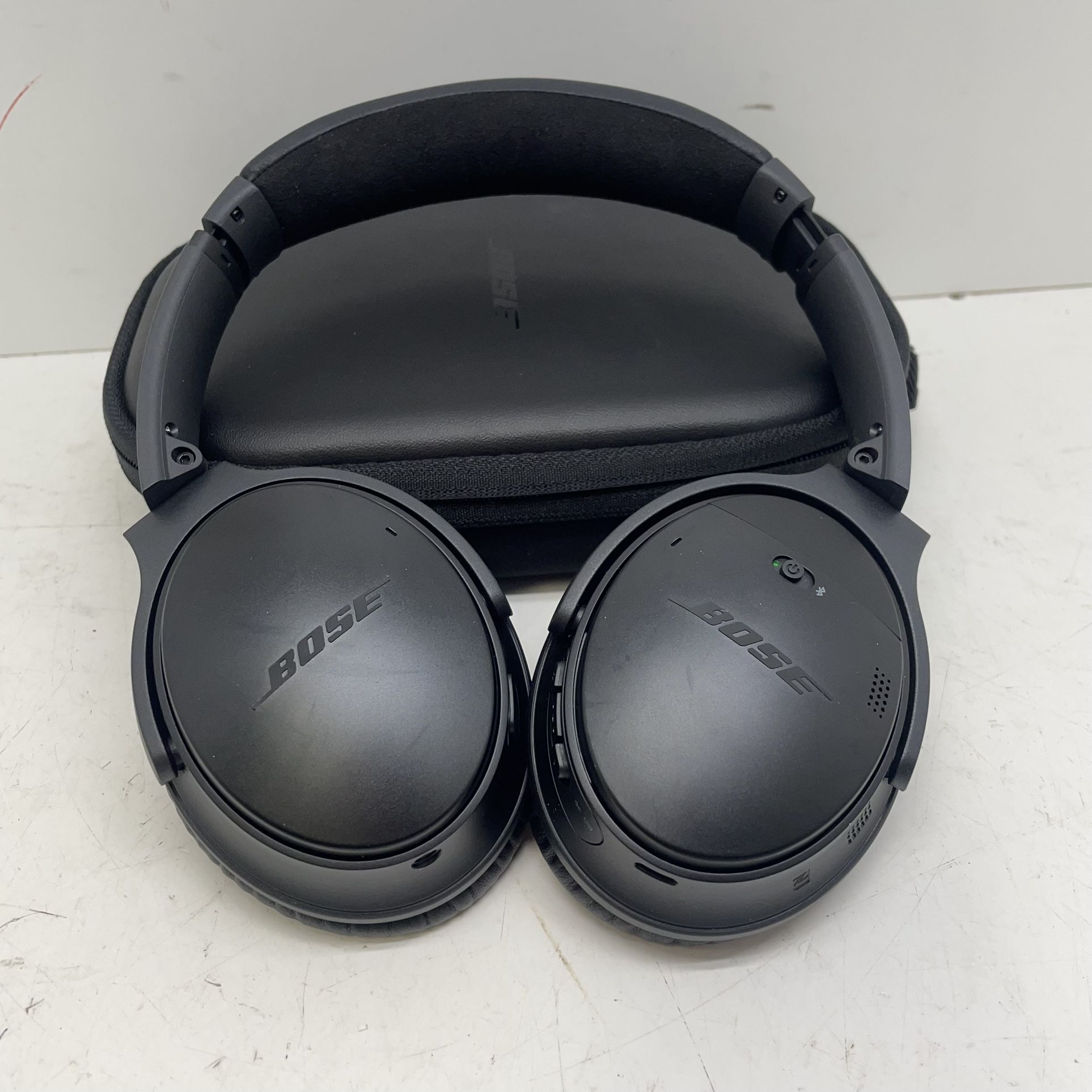 Bose Bluetooth Headphones 198420