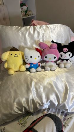 Sanrio Plushies 