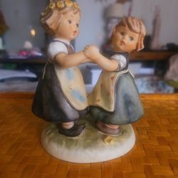 Antique  GOEBEL PORCELAIN  DANCE girl