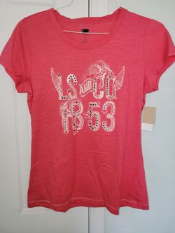 Women Levis T-shirt  Size Large