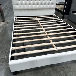 Ck Size White Crystal Bed With Orthopedic Included 