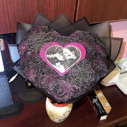 Frankenstein and bride flowers