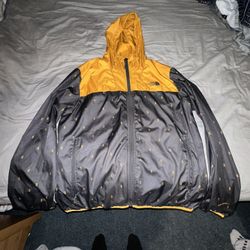The North Face Wind Breaker  Size: L