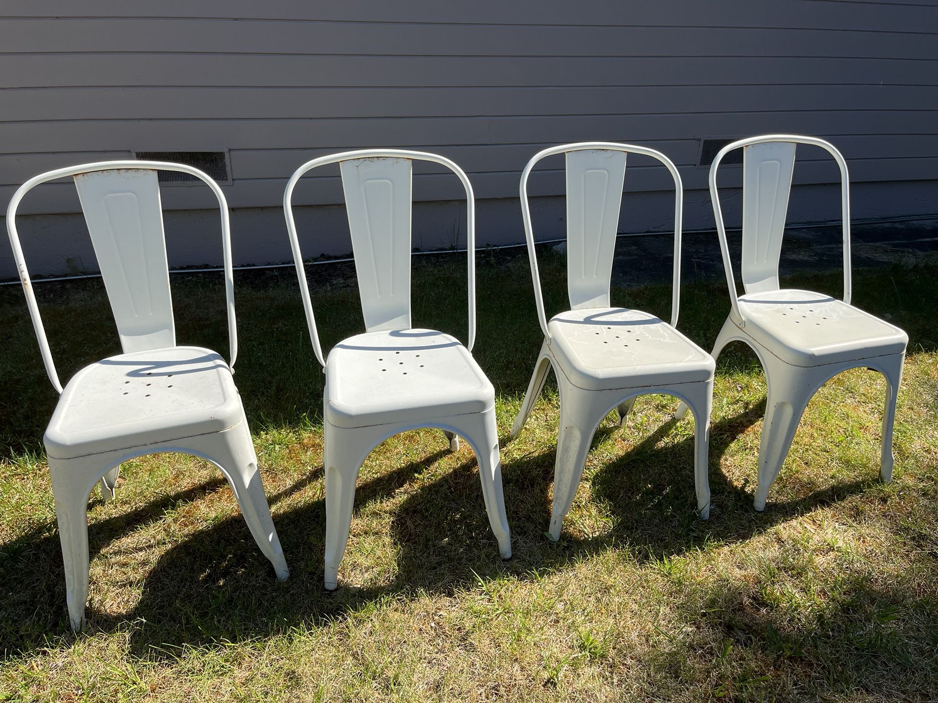 6 Steel Stackable Chairs White