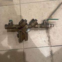 Zurn Wilkins 975XL2 RPZ Backflow Preventer - Reduced Pressure - Lead-Free