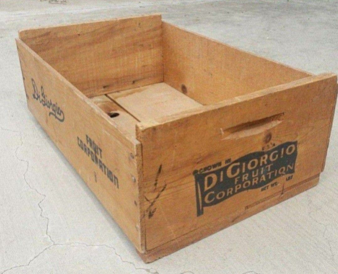 Vintage wooden Crate/Box Di Giorgio Fruit Corporation 22"X14" Inches Nice!