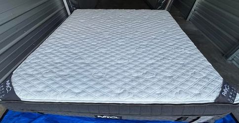 Puffy royal hybrid queen mattress bed