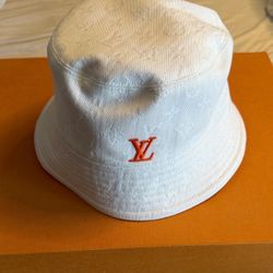 LOUIS VUITTON HAT