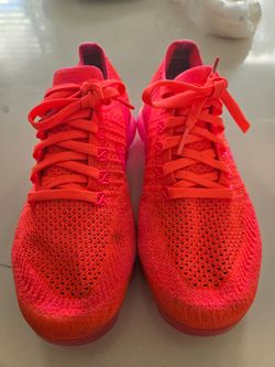 Nike  Orange  size  6