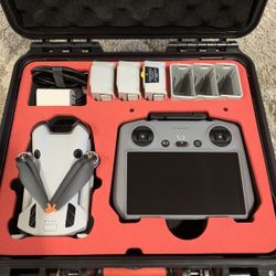 DJI Mini 4 Pro Camera Drone with 4 Batteries And RC 2 Remote 