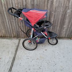 Baby Trend  3 Wheel Stroller 