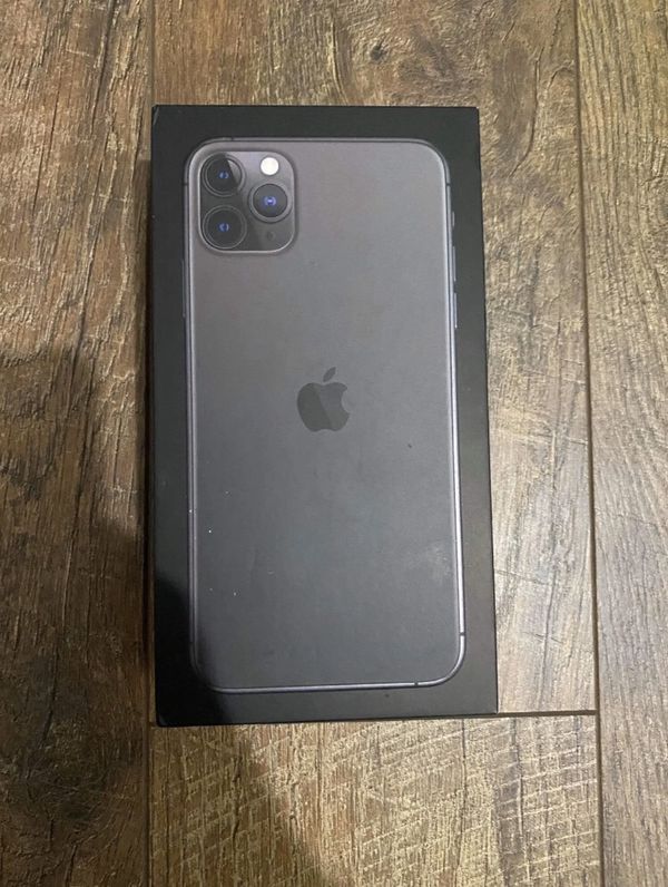 iPhone 11 Pro Max Unlocked 256 GB for Sale in Los Angeles, CA - OfferUp