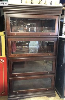 Heavy Glass Bookshelf 