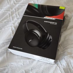 BOSE QuietComfort BRAND NEW