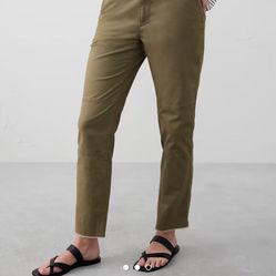 Woman’s Banana Republic Chino Size 10 New