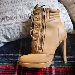 Women's Heels/Booties Size 6-1/2