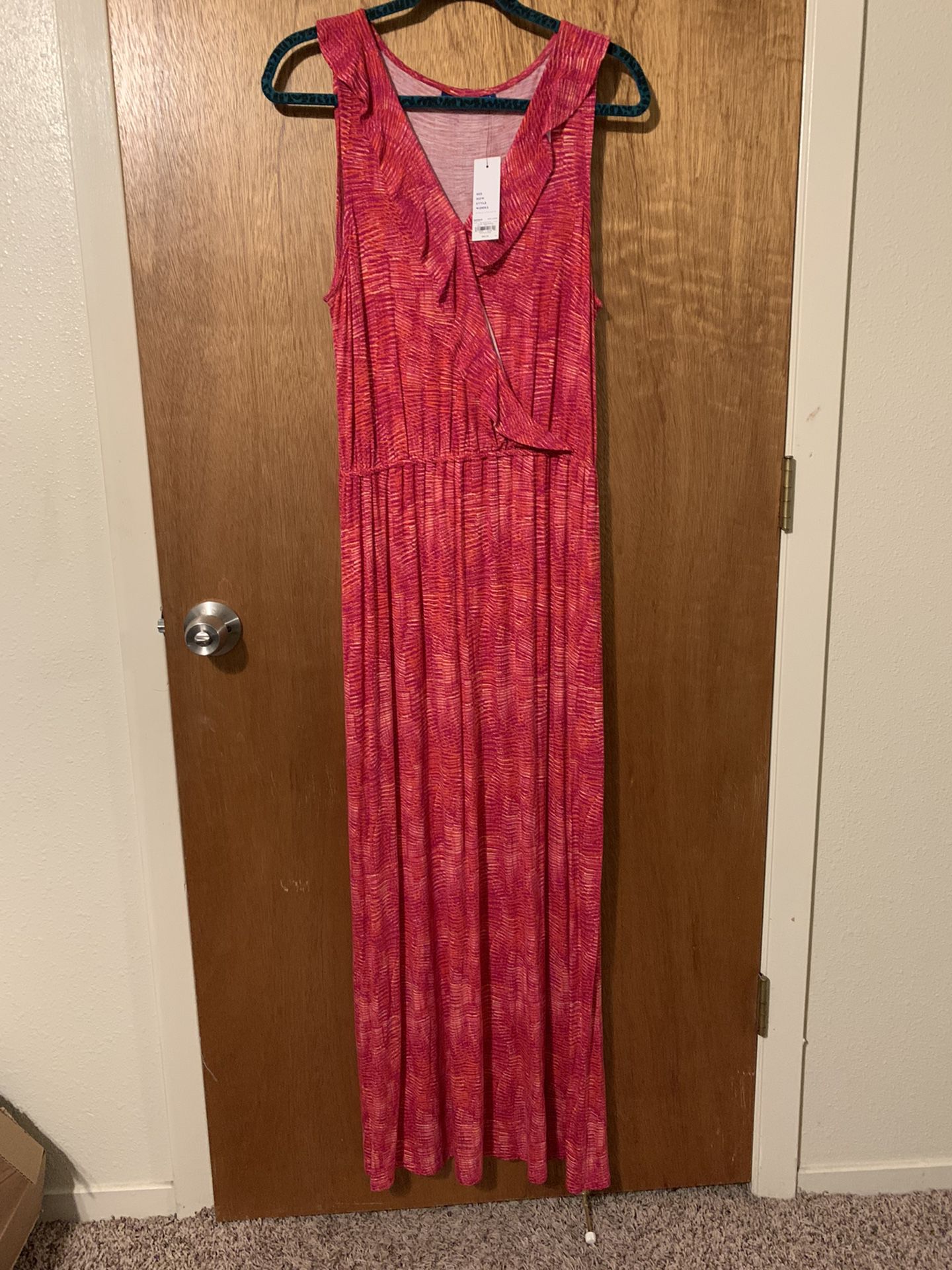 NEW w/tags Pink Long Maxi Dress
