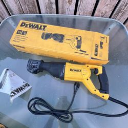 Dewalt 12 Amp Reciprocating Saw / USED-GOOD