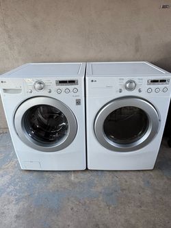 LG Washer And Dryer Electric Set