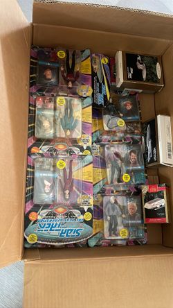 Star Trek Playmates Action Figures and Hallmark Keepsake Ornaments Lot