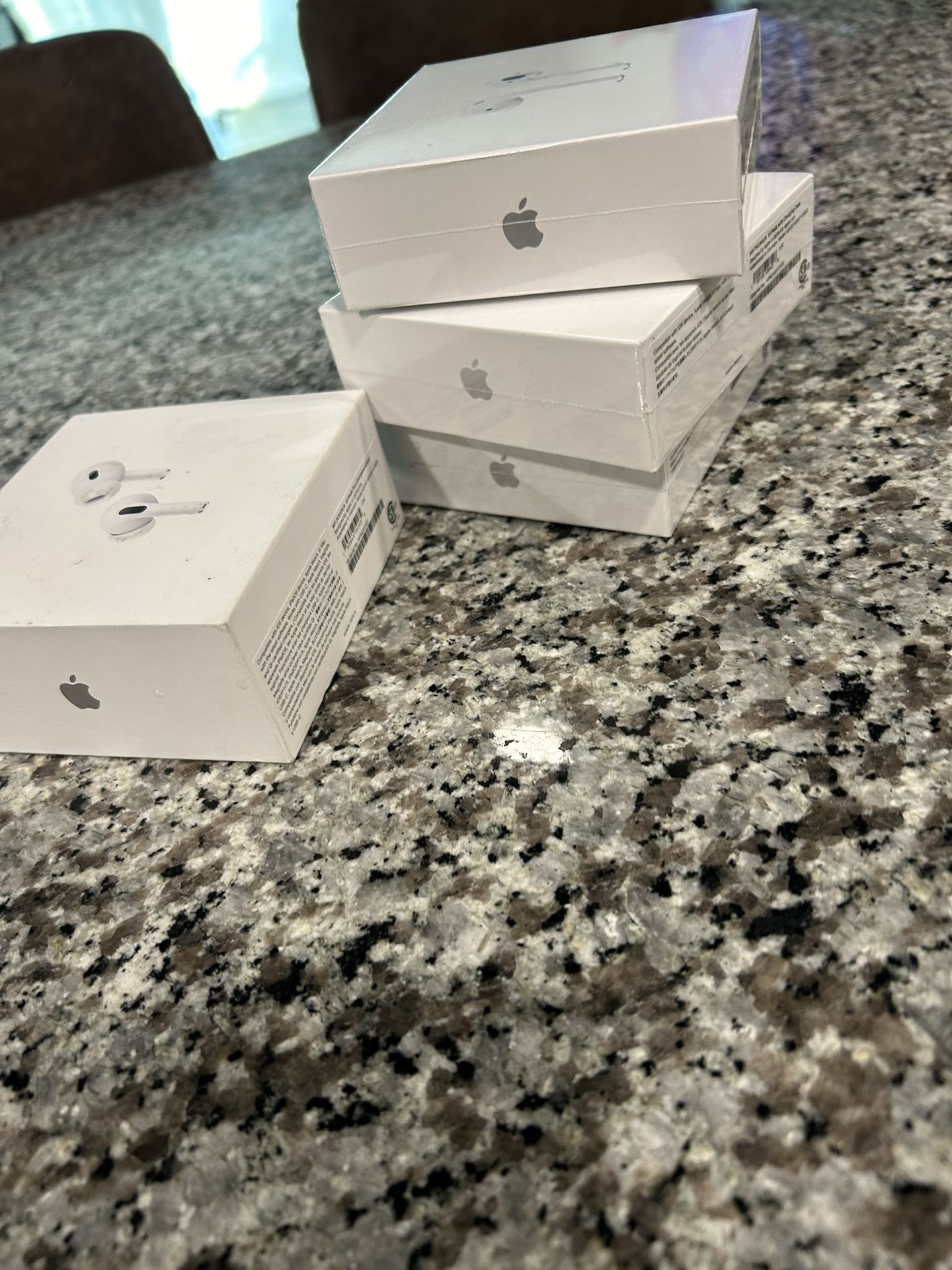 AirPods
