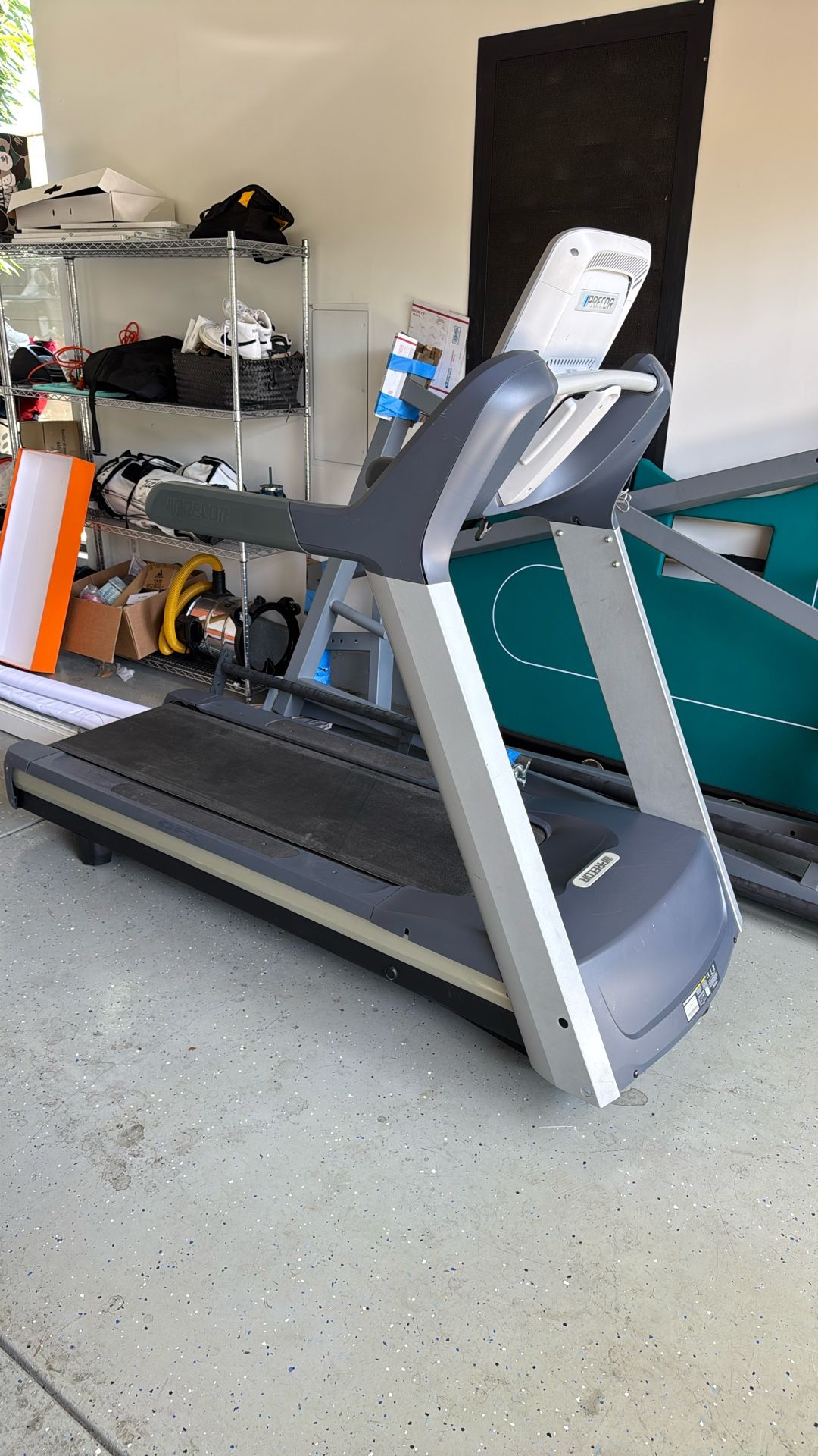 Precor Treadmill TRM 835 V1