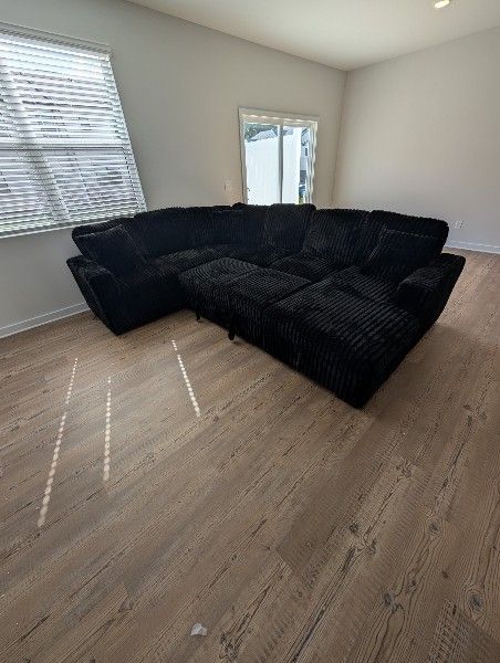 Oversized Sleeper Sectional w Phone Charger