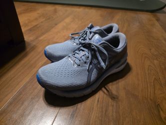 Asics GT 2000 10 Size 9 Running Shoe