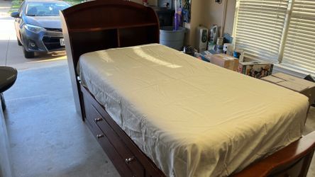 Solid wood twin bookcase bed