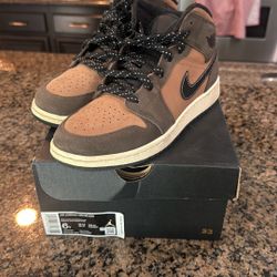 Hi Top Jordans Brown Worn Once Size 6y