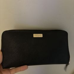 Like New! Kate Spade Large Wallet Black