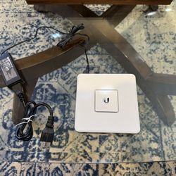 Ubiquiti Unifi Security Gateway (USG)