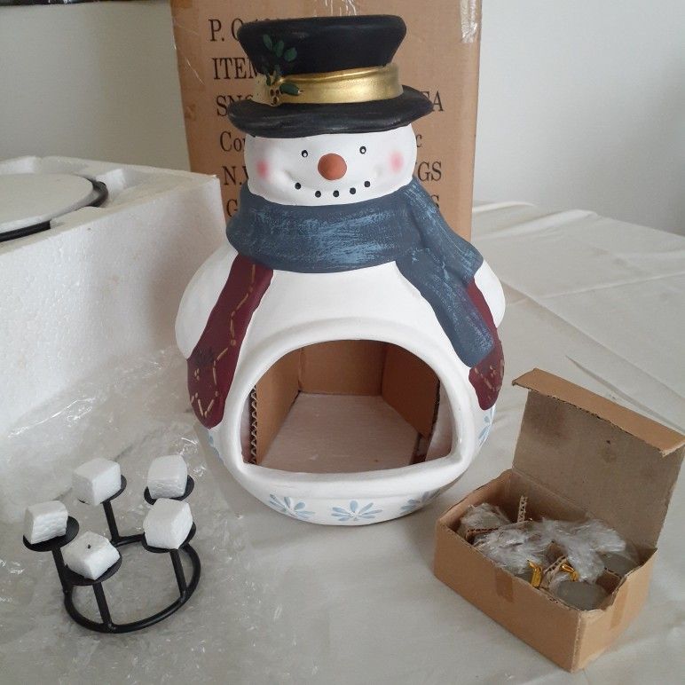 New Snowman Chiminea. Terra Cotta Pottery. This Is Only Time Removed From Box. 12.25"x 8.5"x 7".