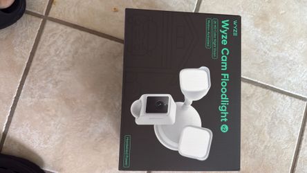 Why Cam Floodlight V2