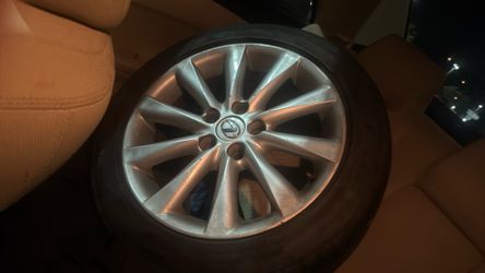 Set of 4 17 inch Lexus rims
