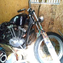 1975 Harley Davidson Sportster (Basket Case)