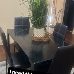 Black Table Set