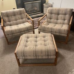 Oak Button Tuffed  Chairs With Ottoman 