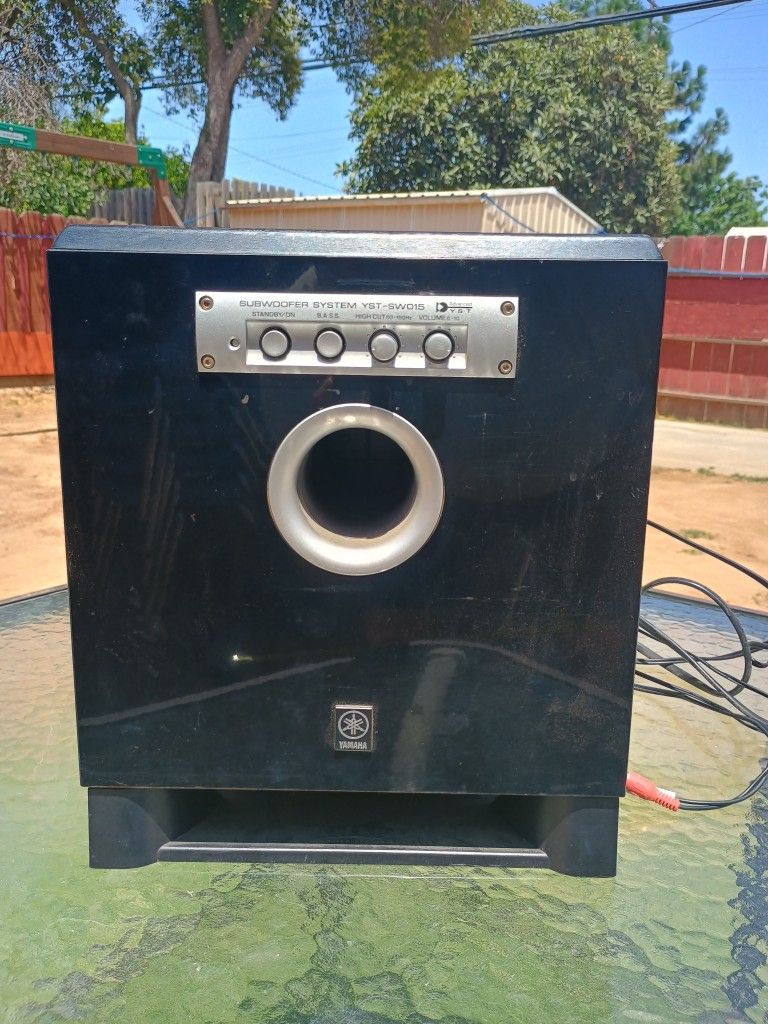 Yamaha Powered Subwoofer