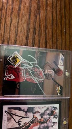 Autograph sport cards