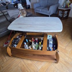 Coffee And Side Tables 