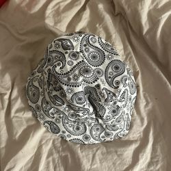 Decky Paisley Bucket Hat