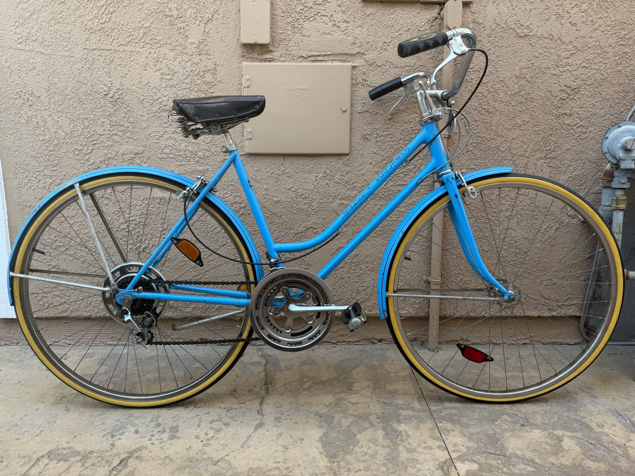 Schwinn Suburban Road Touring Bike Brand New Tires Shimano Components