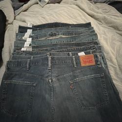 10 Pairs Of Levi’s Jeans Size 46 GREAT CONDITION 