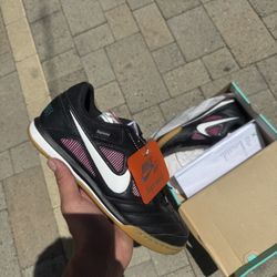 Nike SB SUPREME GATO